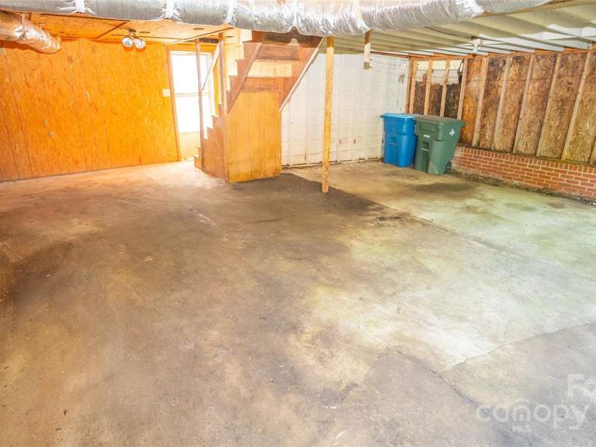 609 Rowan Mills Road, Salisbury, NC 28147.  MLS# CAR4167364, YatesRealty ID 10585. 