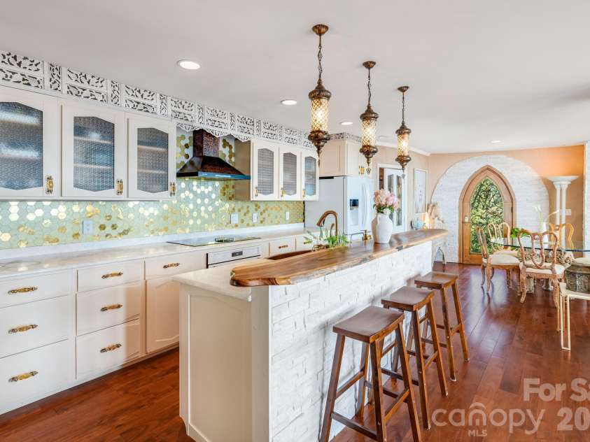 44 Azura Gdns None, Weaverville, NC 28787.  MLS# CAR4368639, YatesRealty ID 10587. 