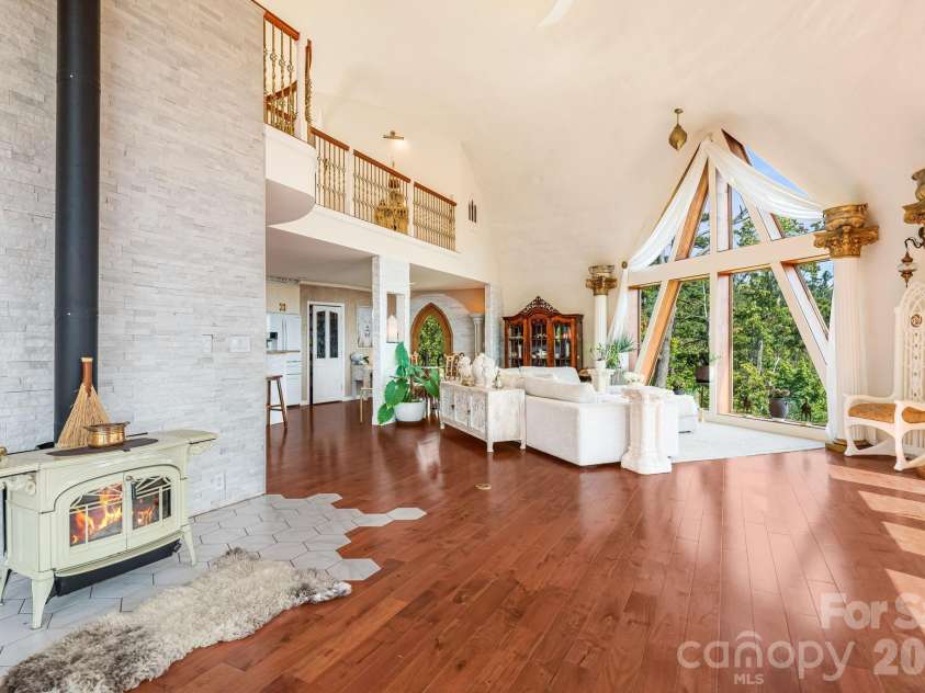 44 Azura Gdns None, Weaverville, NC 28787.  MLS# CAR4368639, YatesRealty ID 10587. 