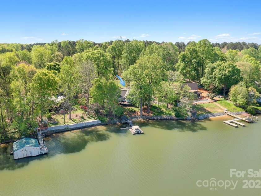 234 Winding Shore Road, Troutman, NC 28166.  MLS# CAR4245762, YatesRealty ID 10588. Beautiful shoreline, wide, deep cove.