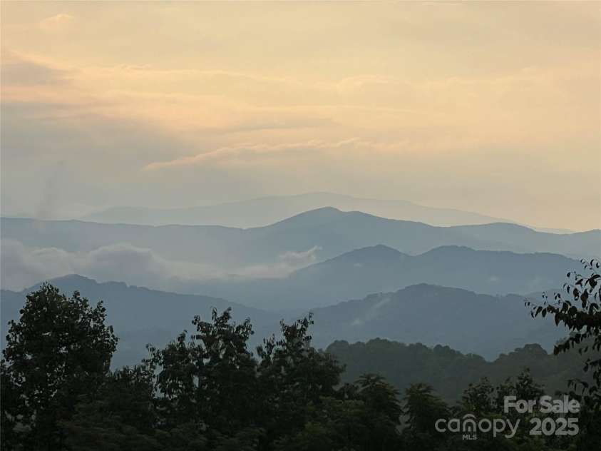 290 Tango Lane, Waynesville, NC 28786.  MLS# CAR4238478, YatesRealty ID 10589. 