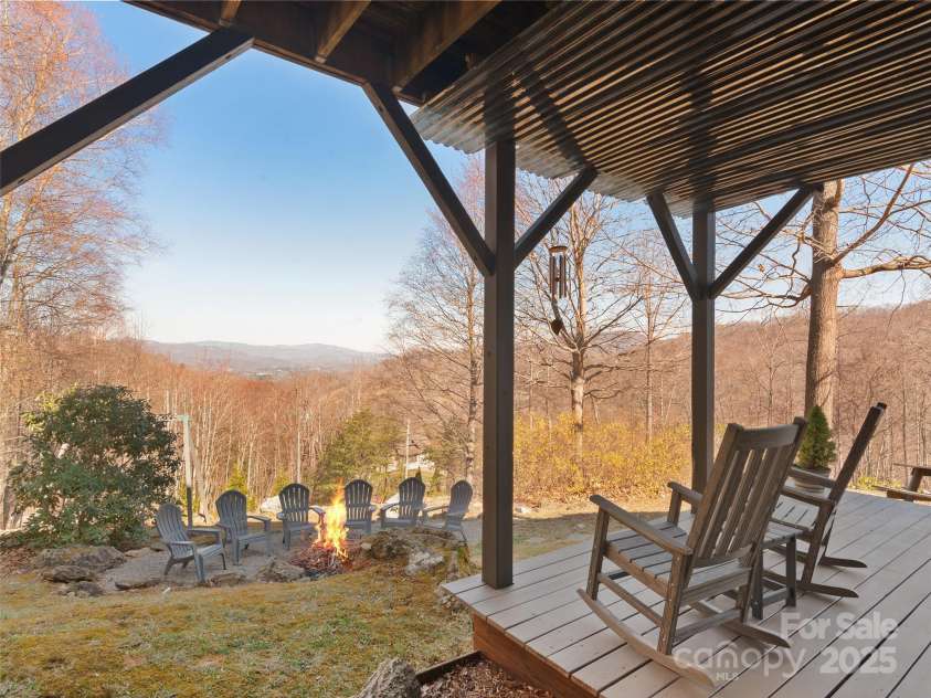 290 Tango Lane, Waynesville, NC 28786.  MLS# CAR4238478, YatesRealty ID 10589. 