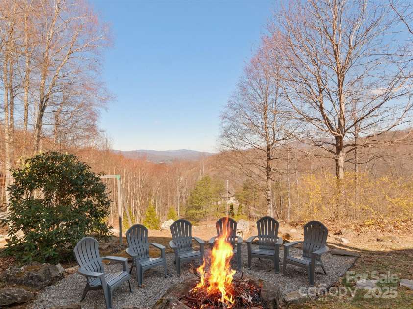 290 Tango Lane, Waynesville, NC 28786.  MLS# CAR4238478, YatesRealty ID 10589. 