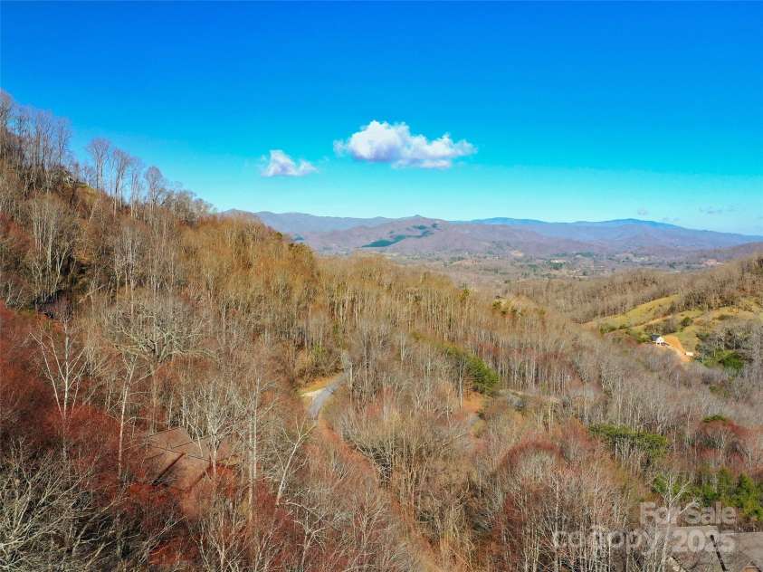 290 Tango Lane, Waynesville, NC 28786.  MLS# CAR4238478, YatesRealty ID 10589. 