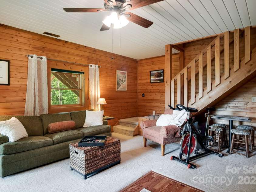 290 Tango Lane, Waynesville, NC 28786.  MLS# CAR4238478, YatesRealty ID 10589. 