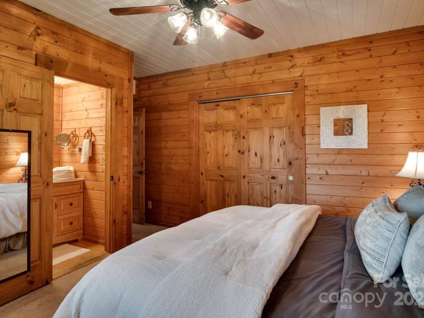 290 Tango Lane, Waynesville, NC 28786.  MLS# CAR4238478, YatesRealty ID 10589. 