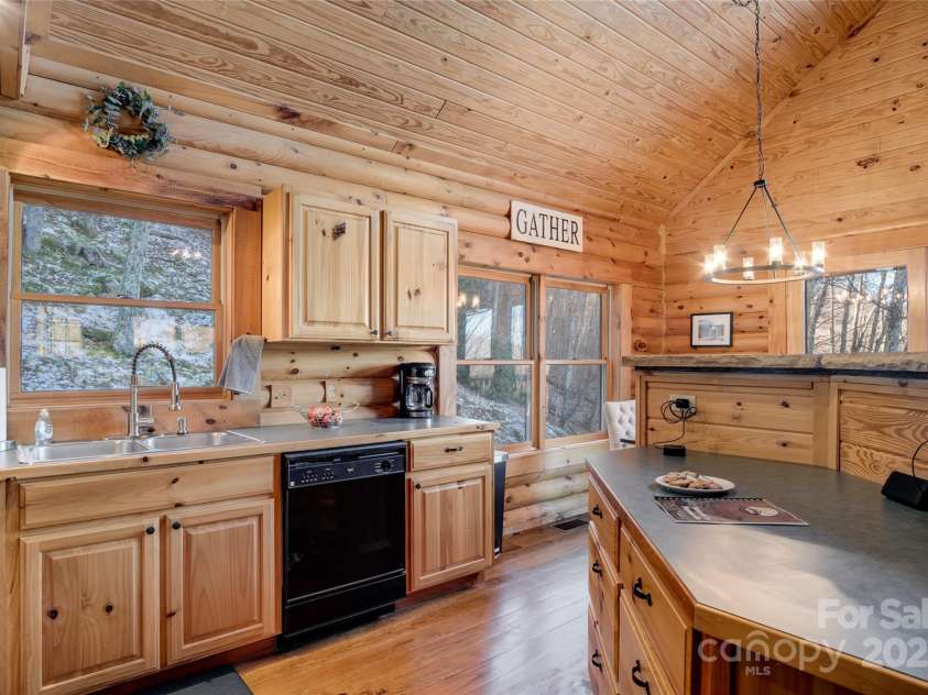 290 Tango Lane, Waynesville, NC 28786.  MLS# CAR4238478, YatesRealty ID 10589. 