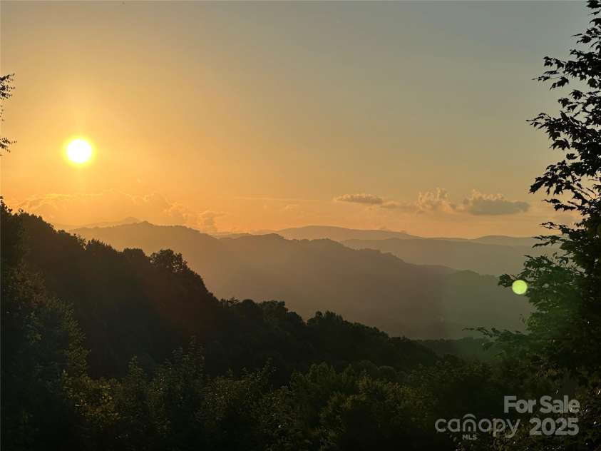 290 Tango Lane, Waynesville, NC 28786.  MLS# CAR4238478, YatesRealty ID 10589. 