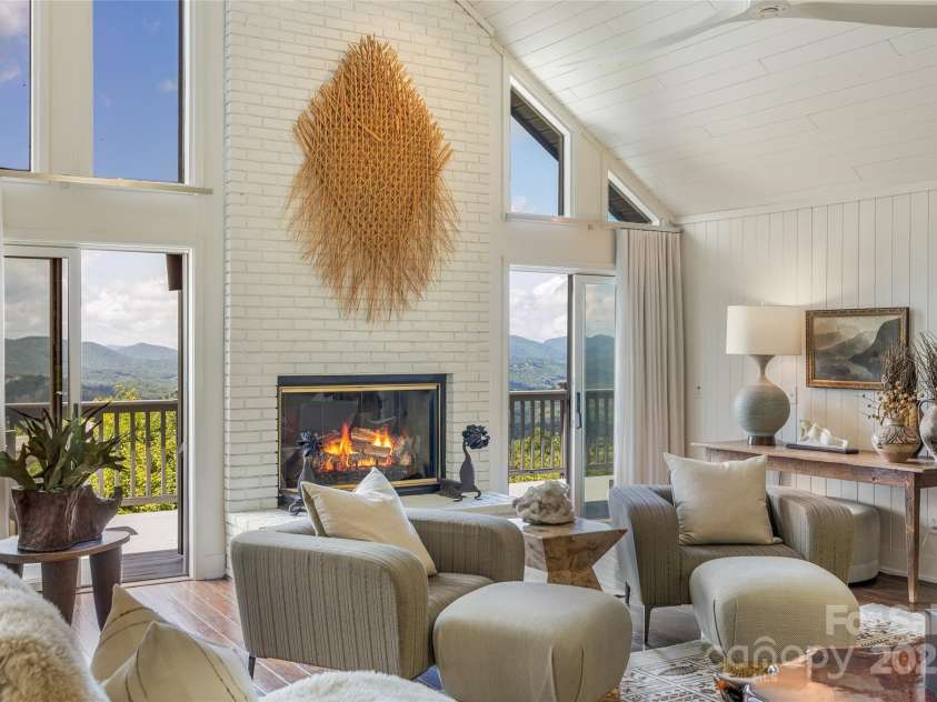 2618 Big Sheepcliff Road, Cashiers, NC 28717.  MLS# CAR4327089, YatesRealty ID 1059. 