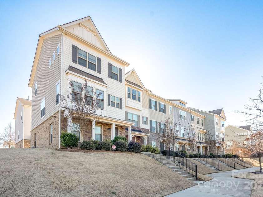 9115 Bluefield Street, Charlotte, NC 28273.  MLS# CAR4215725, YatesRealty ID 1059. 