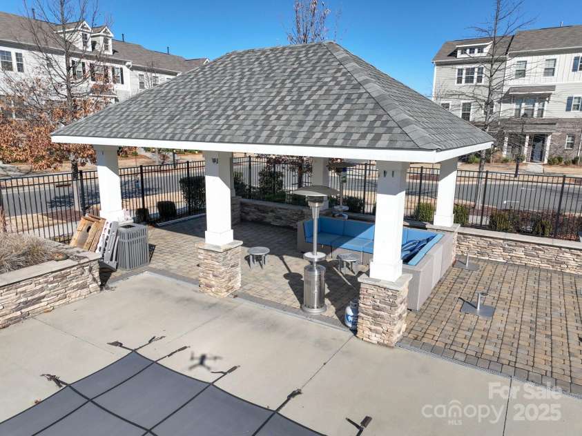 9115 Bluefield Street, Charlotte, NC 28273.  MLS# CAR4215725, YatesRealty ID 1059. Community Gazebo