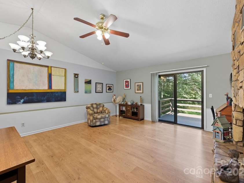 31 Unity Court, Etowah, NC 28729.  MLS# CAR4303028, YatesRealty ID 10590. 