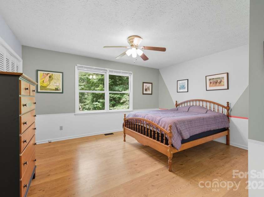 31 Unity Court, Etowah, NC 28729.  MLS# CAR4303028, YatesRealty ID 10590. 