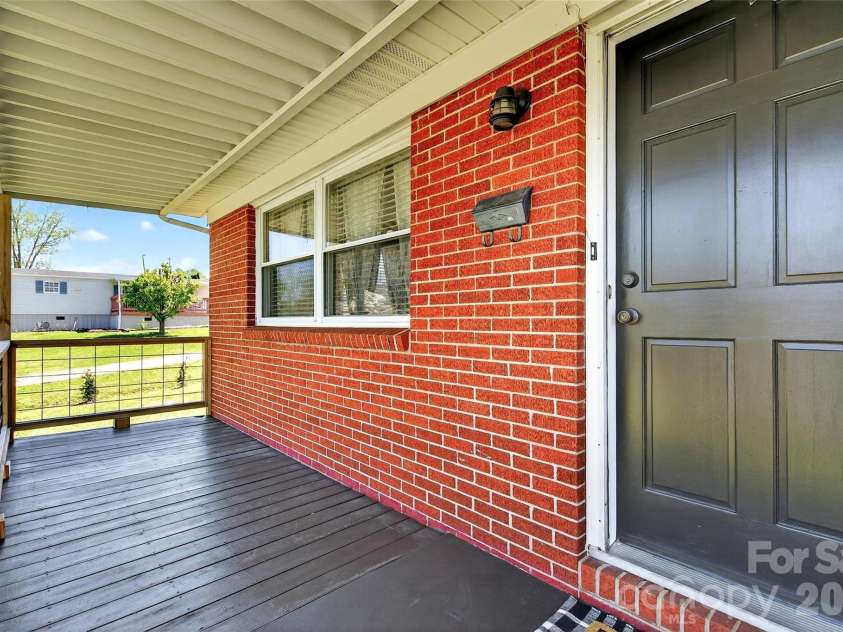 85 Bostic Street, Marion, NC 28752.  MLS# CAR4367538, YatesRealty ID 10591. 
