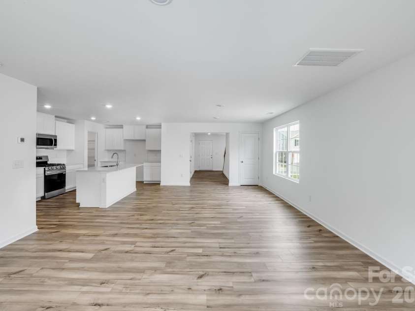 717 Espresso Drive, Shelby, NC 28152.  MLS# CAR4368747, YatesRealty ID 10592. 