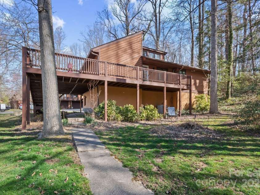 36 Poplar Court, Fletcher, NC 28732.  MLS# CAR4238009, YatesRealty ID 10593. 