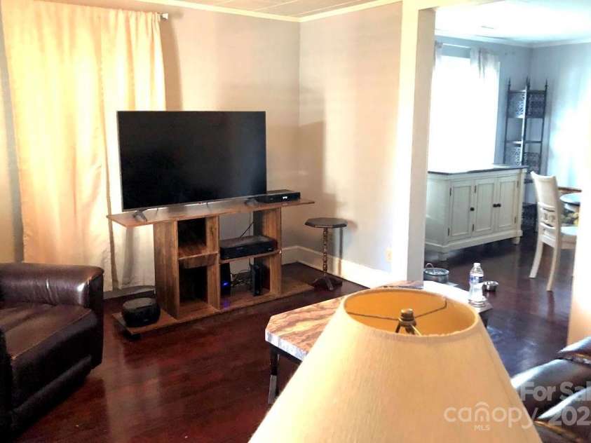 216 Main Street, Granite Falls, NC 28630.  MLS# CAR4242619, YatesRealty ID 10595. 