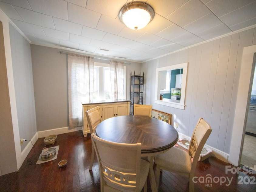 216 Main Street, Granite Falls, NC 28630.  MLS# CAR4242619, YatesRealty ID 10595. 