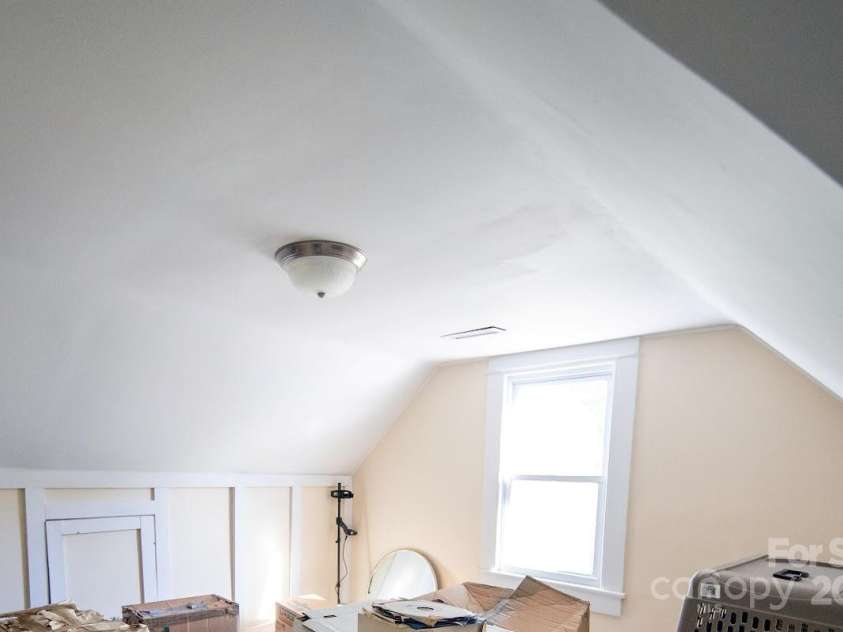 216 Main Street, Granite Falls, NC 28630.  MLS# CAR4242619, YatesRealty ID 10595. 