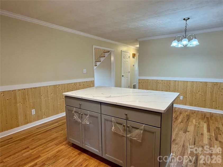 6257 NC 10 Highway, Hickory, NC 28602.  MLS# CAR4365992, YatesRealty ID 10596. 