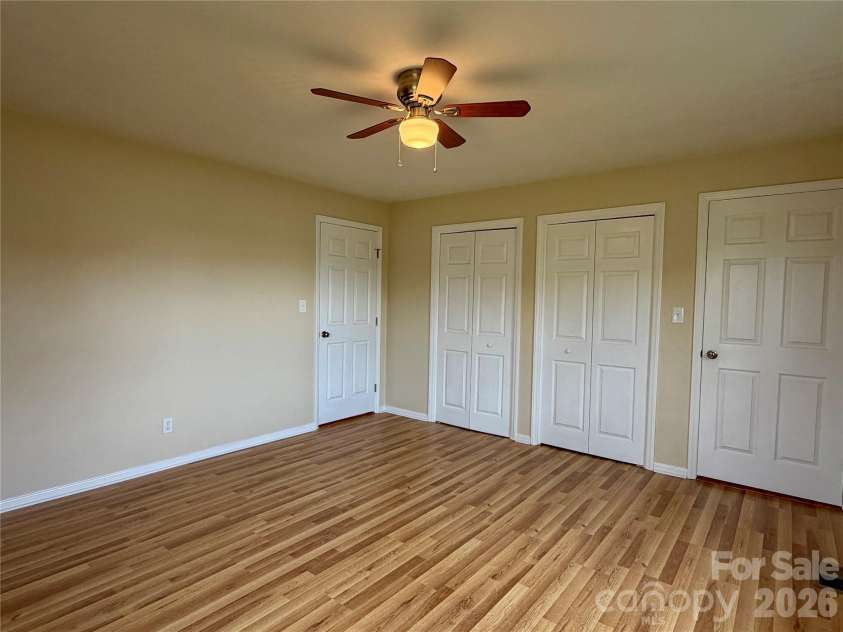 6257 NC 10 Highway, Hickory, NC 28602.  MLS# CAR4365992, YatesRealty ID 10596. 