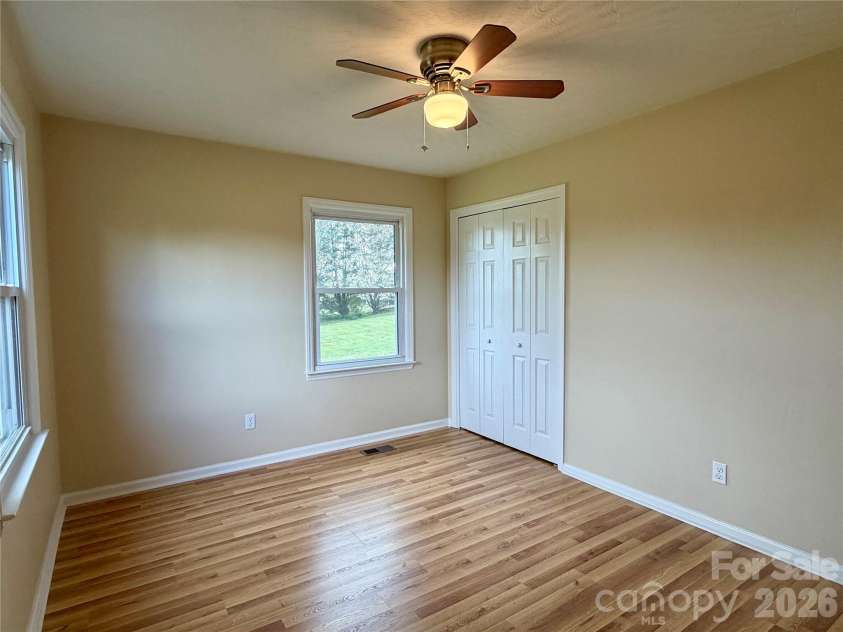 6257 NC 10 Highway, Hickory, NC 28602.  MLS# CAR4365992, YatesRealty ID 10596. 