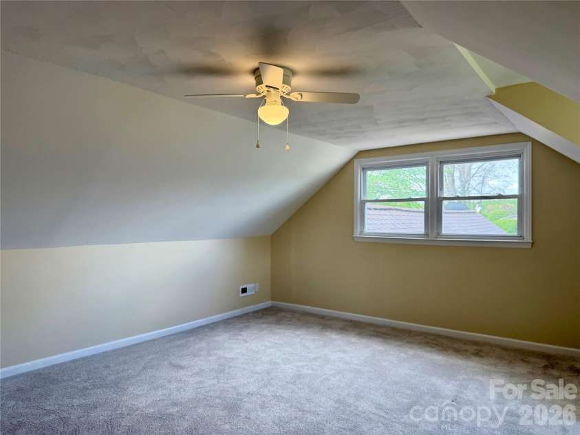 6257 NC 10 Highway, Hickory, NC 28602.  MLS# CAR4365992, YatesRealty ID 10596. 