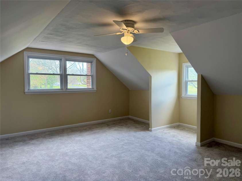 6257 NC 10 Highway, Hickory, NC 28602.  MLS# CAR4365992, YatesRealty ID 10596. 