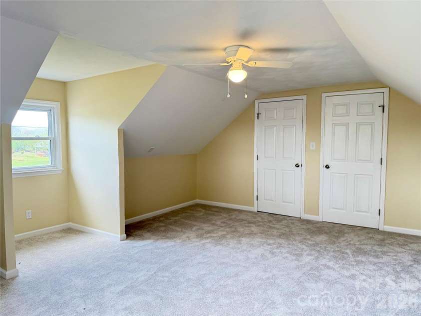 6257 NC 10 Highway, Hickory, NC 28602.  MLS# CAR4365992, YatesRealty ID 10596. 
