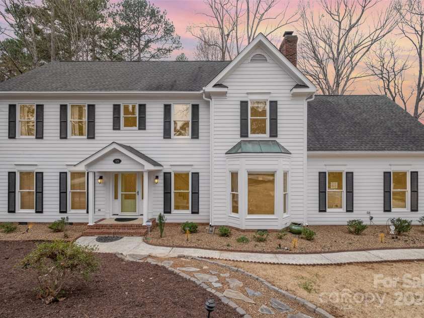 125 High Sail Court, Mooresville, NC 28117.  MLS# CAR4230452, YatesRealty ID 10597. 