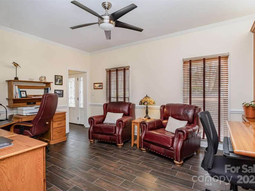 125 High Sail Court, Mooresville, NC 28117.  MLS# CAR4230452, YatesRealty ID 10597. 