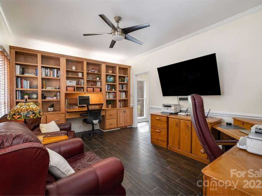 125 High Sail Court, Mooresville, NC 28117.  MLS# CAR4230452, YatesRealty ID 10597. 