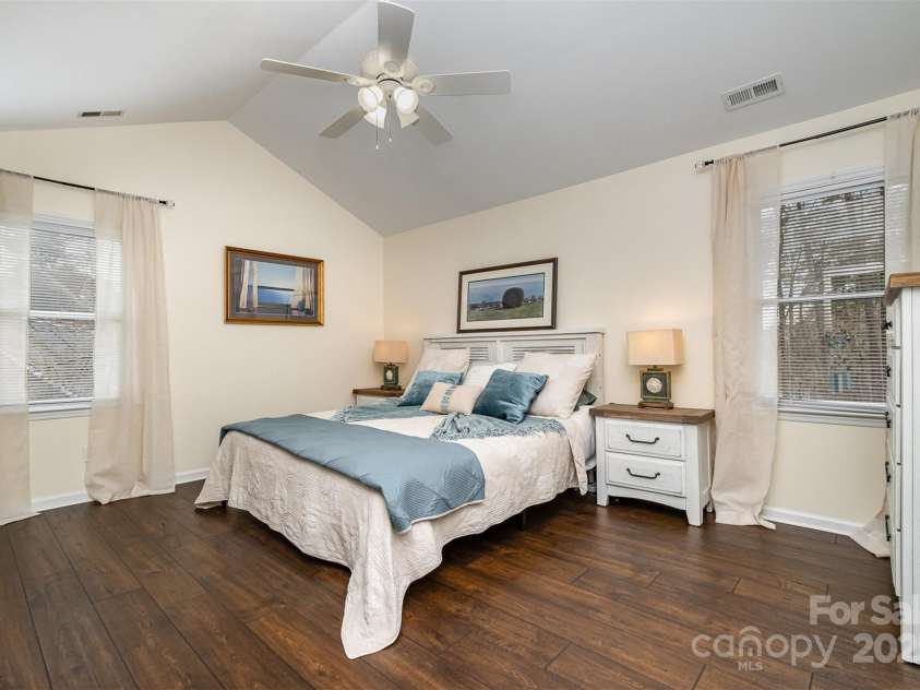 125 High Sail Court, Mooresville, NC 28117.  MLS# CAR4230452, YatesRealty ID 10597. 