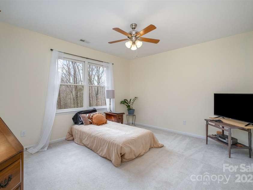 125 High Sail Court, Mooresville, NC 28117.  MLS# CAR4230452, YatesRealty ID 10597. 