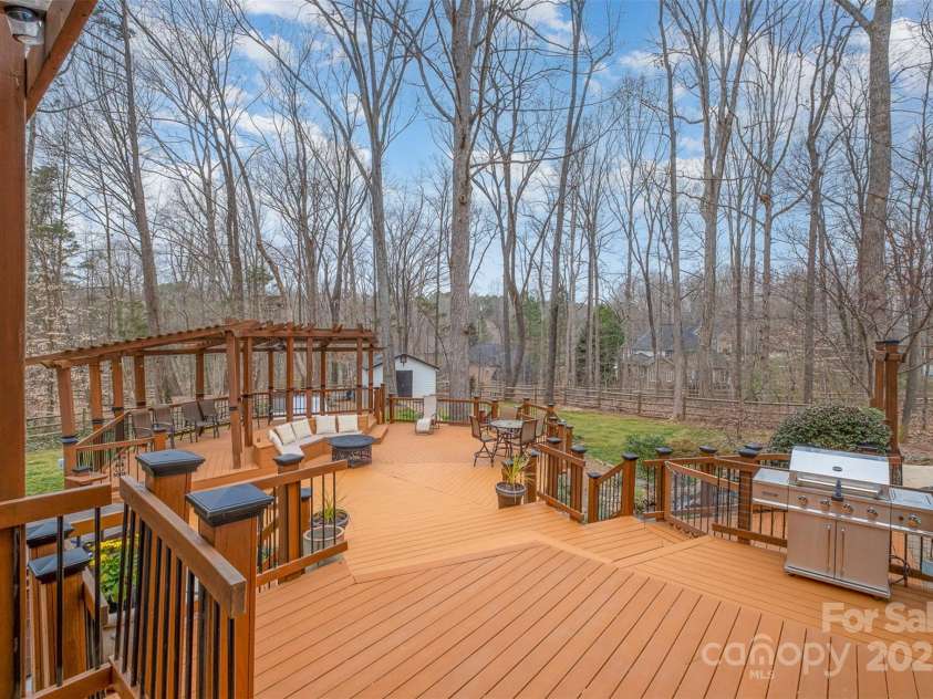 125 High Sail Court, Mooresville, NC 28117.  MLS# CAR4230452, YatesRealty ID 10597. 