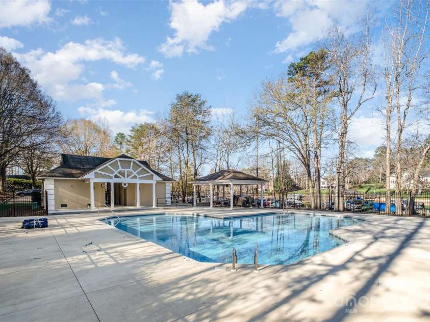 125 High Sail Court, Mooresville, NC 28117.  MLS# CAR4230452, YatesRealty ID 10597. 