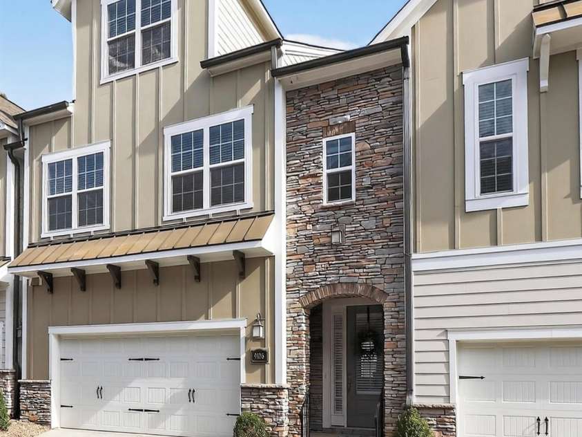 9106 Catherine Woods Place, Charlotte, NC 28277.  MLS# CAR4364118, YatesRealty ID 10597. 