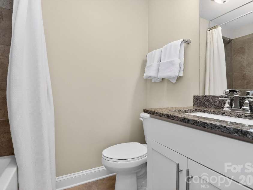 9106 Catherine Woods Place, Charlotte, NC 28277.  MLS# CAR4364118, YatesRealty ID 10597. 