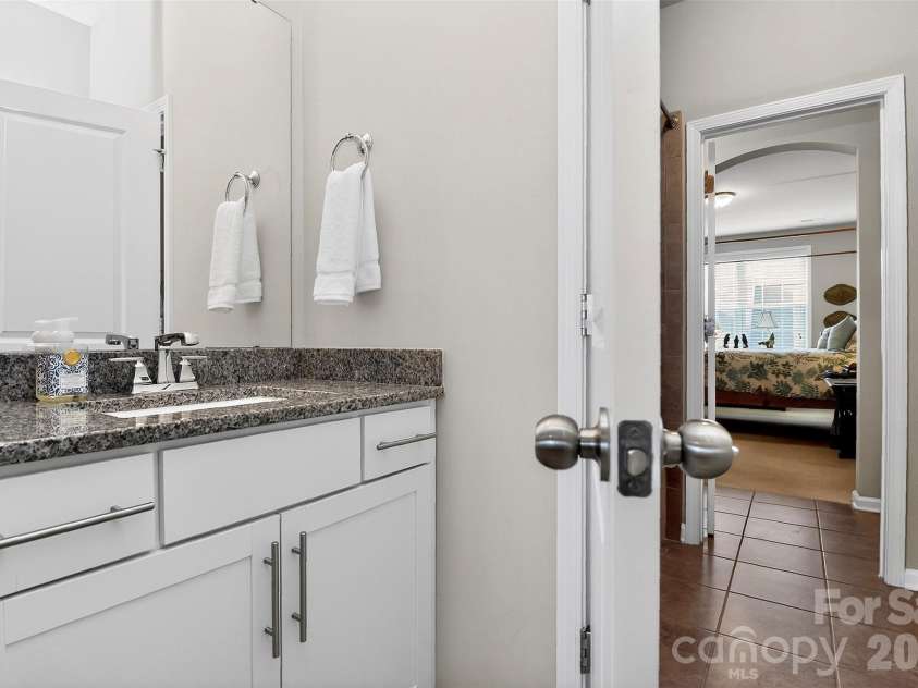 9106 Catherine Woods Place, Charlotte, NC 28277.  MLS# CAR4364118, YatesRealty ID 10597. 