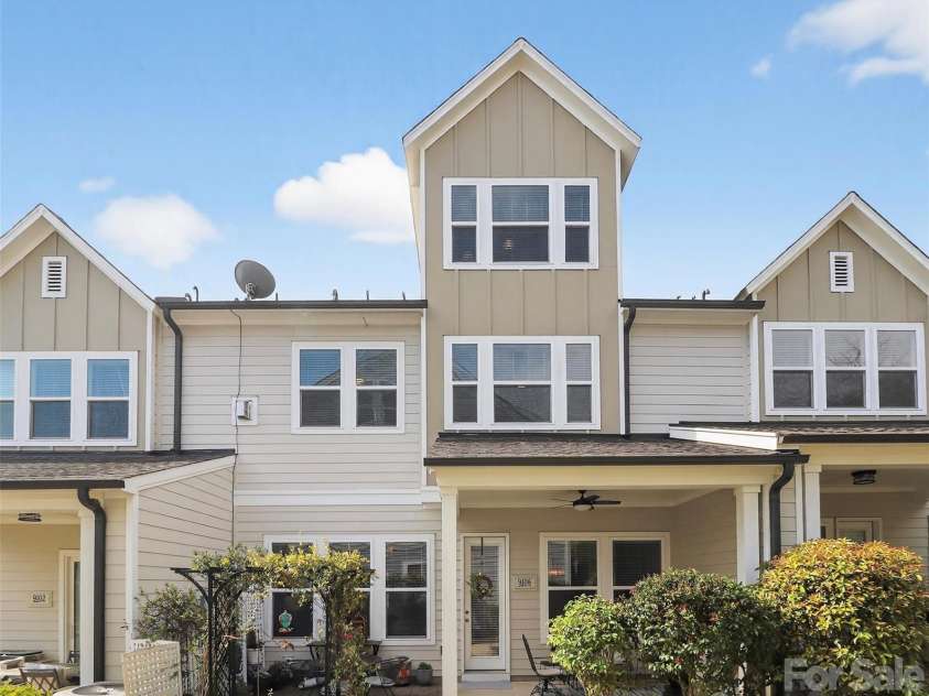 9106 Catherine Woods Place, Charlotte, NC 28277.  MLS# CAR4364118, YatesRealty ID 10597. 