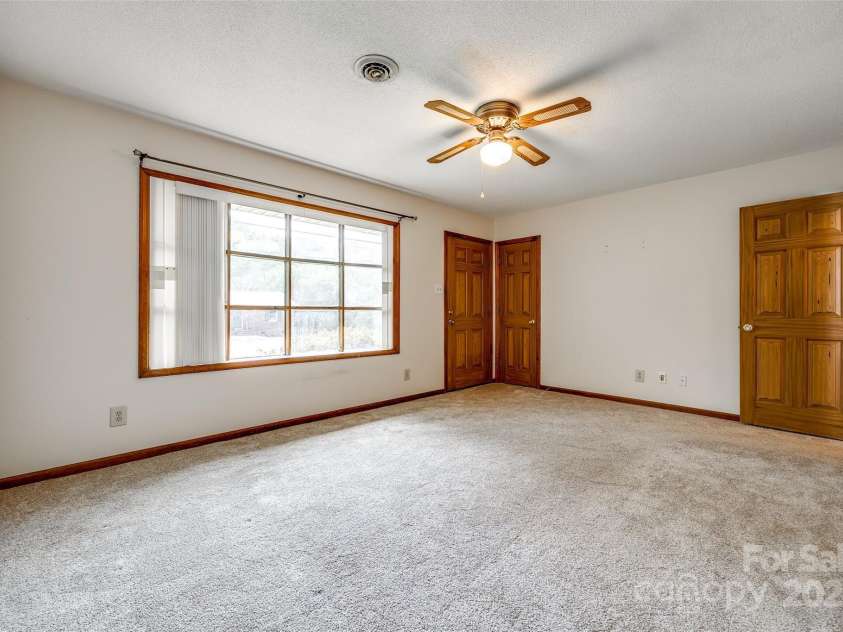 862 Eastwood Drive, Rock Hill, SC 29730.  MLS# CAR4247359, YatesRealty ID 10598. 