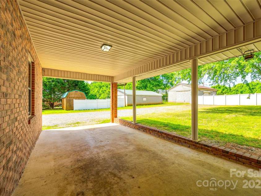 862 Eastwood Drive, Rock Hill, SC 29730.  MLS# CAR4247359, YatesRealty ID 10598. 