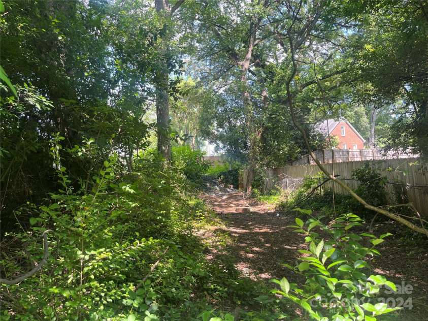 1318 Enderly Road, Charlotte, NC 28208.  MLS# CAR4143612, YatesRealty ID 106. Rear part of the parcel towards Tuckaseegee Road