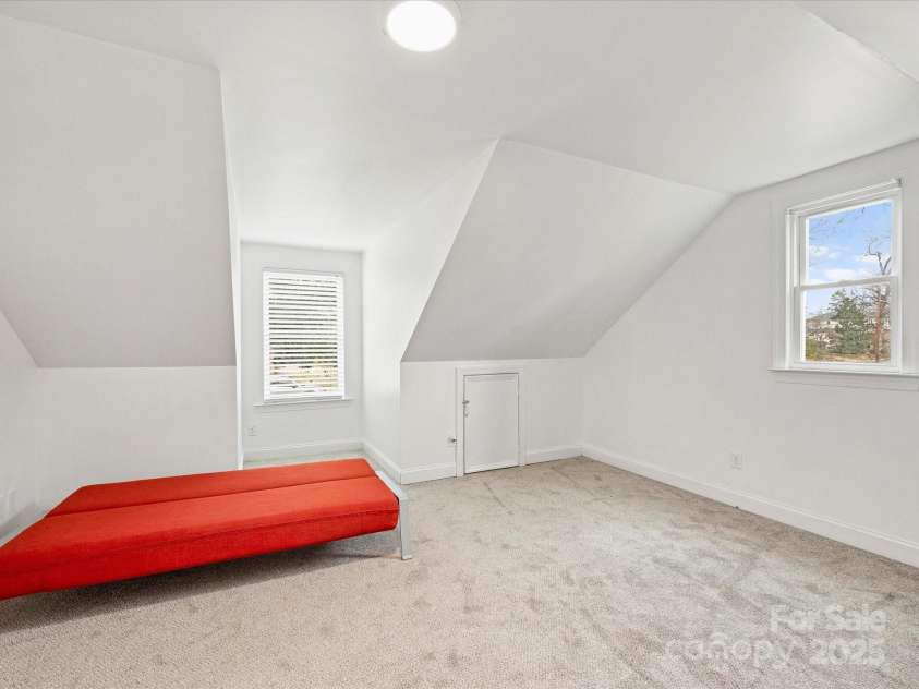 3453 Selwyn Avenue, Charlotte, NC 28209.  MLS# CAR4208971, YatesRealty ID 1060. Bedroom 4