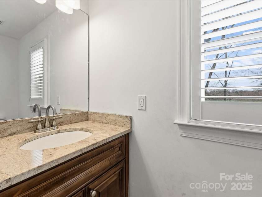 3453 Selwyn Avenue, Charlotte, NC 28209.  MLS# CAR4208971, YatesRealty ID 1060. Powder Room
