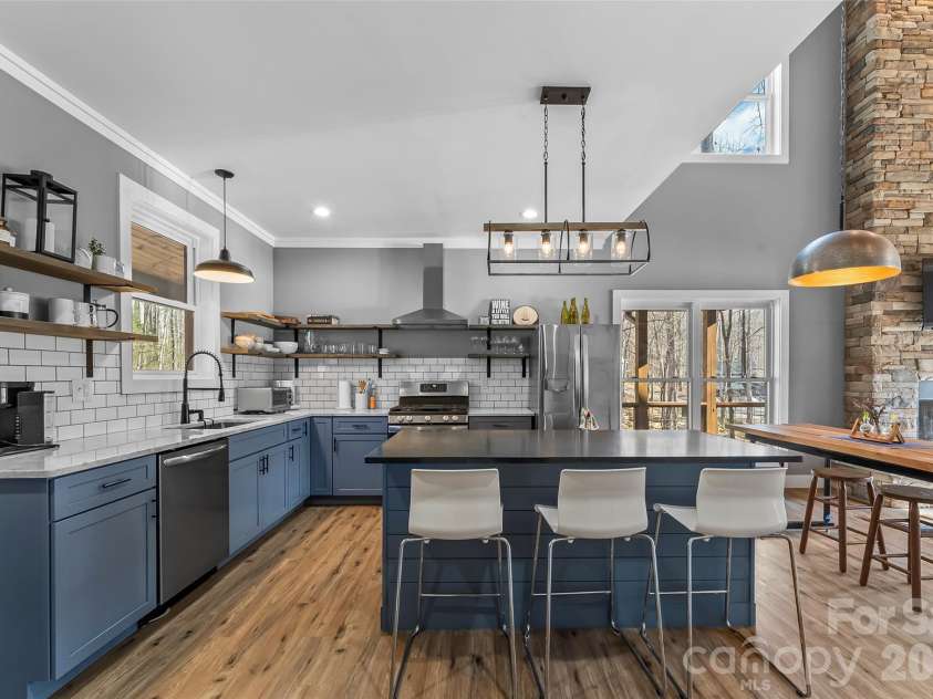 43 Clinchfield Gap Road, Marion, NC 28752.  MLS# CAR4338640, YatesRealty ID 1060. 