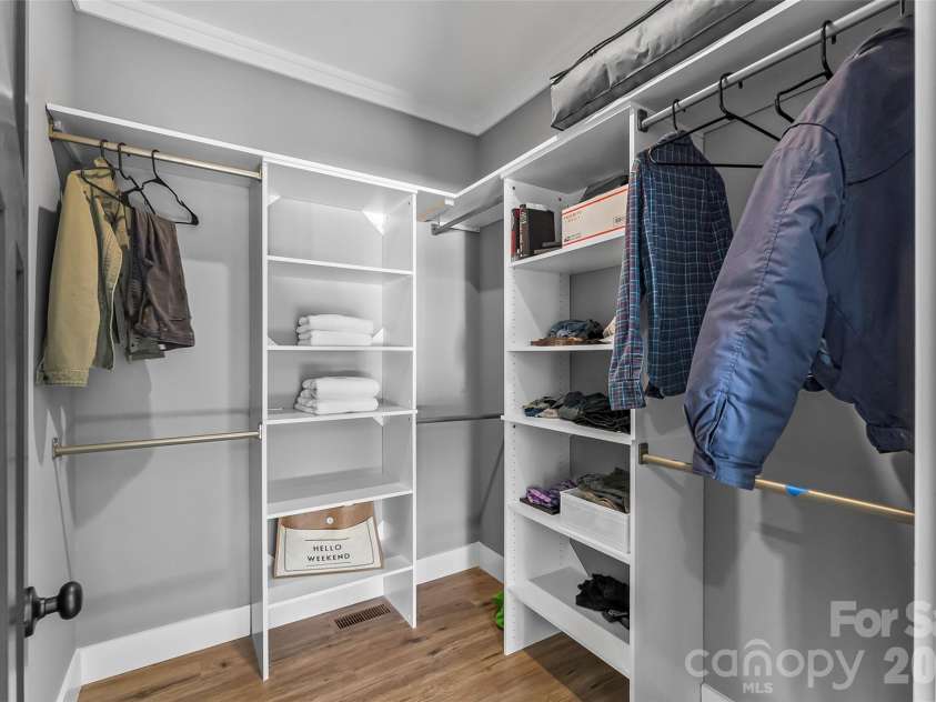 43 Clinchfield Gap Road, Marion, NC 28752.  MLS# CAR4338640, YatesRealty ID 1060. 