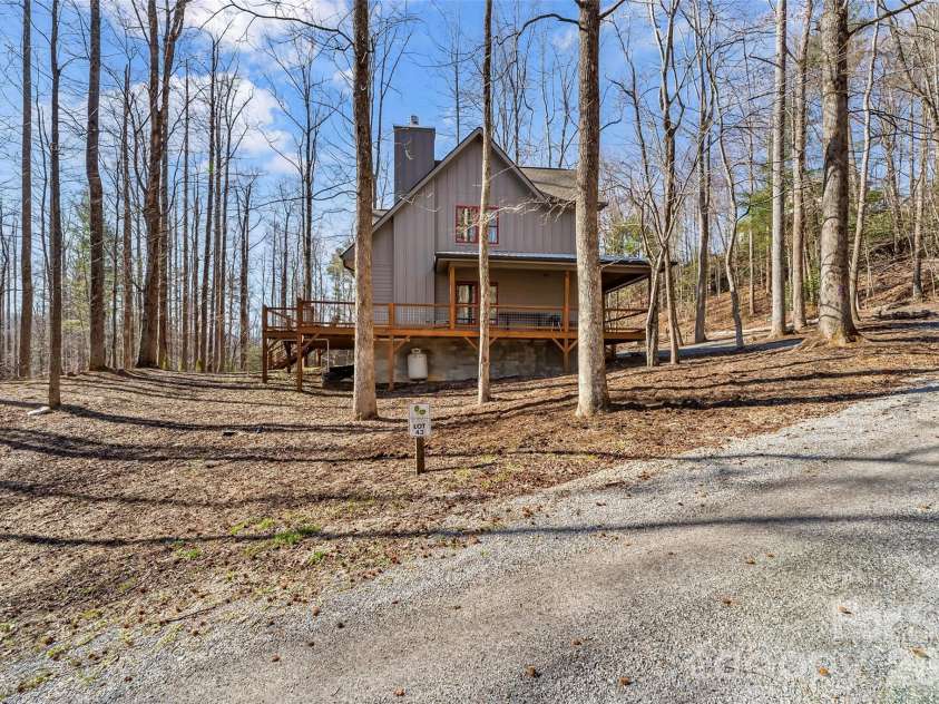 43 Clinchfield Gap Road, Marion, NC 28752.  MLS# CAR4338640, YatesRealty ID 1060. 