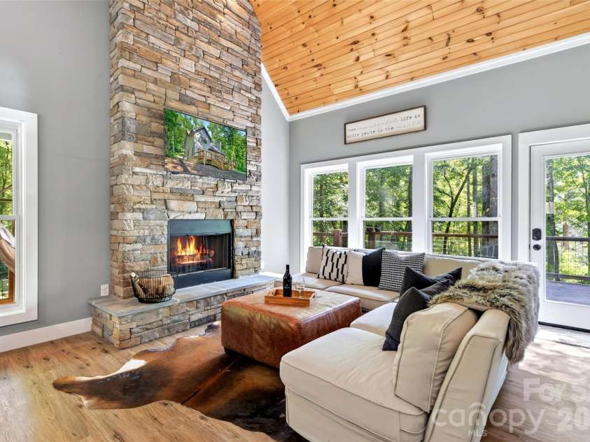 43 Clinchfield Gap Road, Marion, NC 28752.  MLS# CAR4411515, YatesRealty ID 1060. 