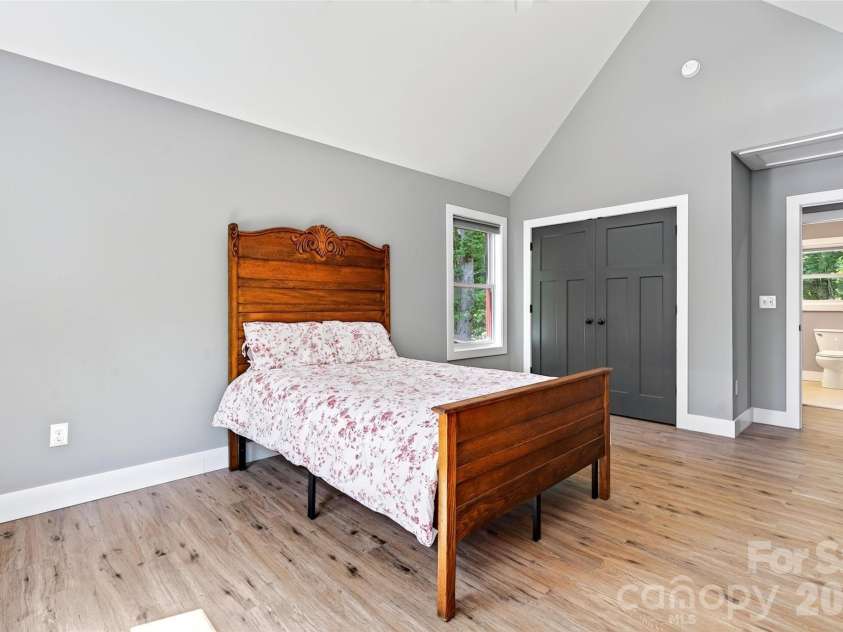 43 Clinchfield Gap Road, Marion, NC 28752.  MLS# CAR4411515, YatesRealty ID 1060. 